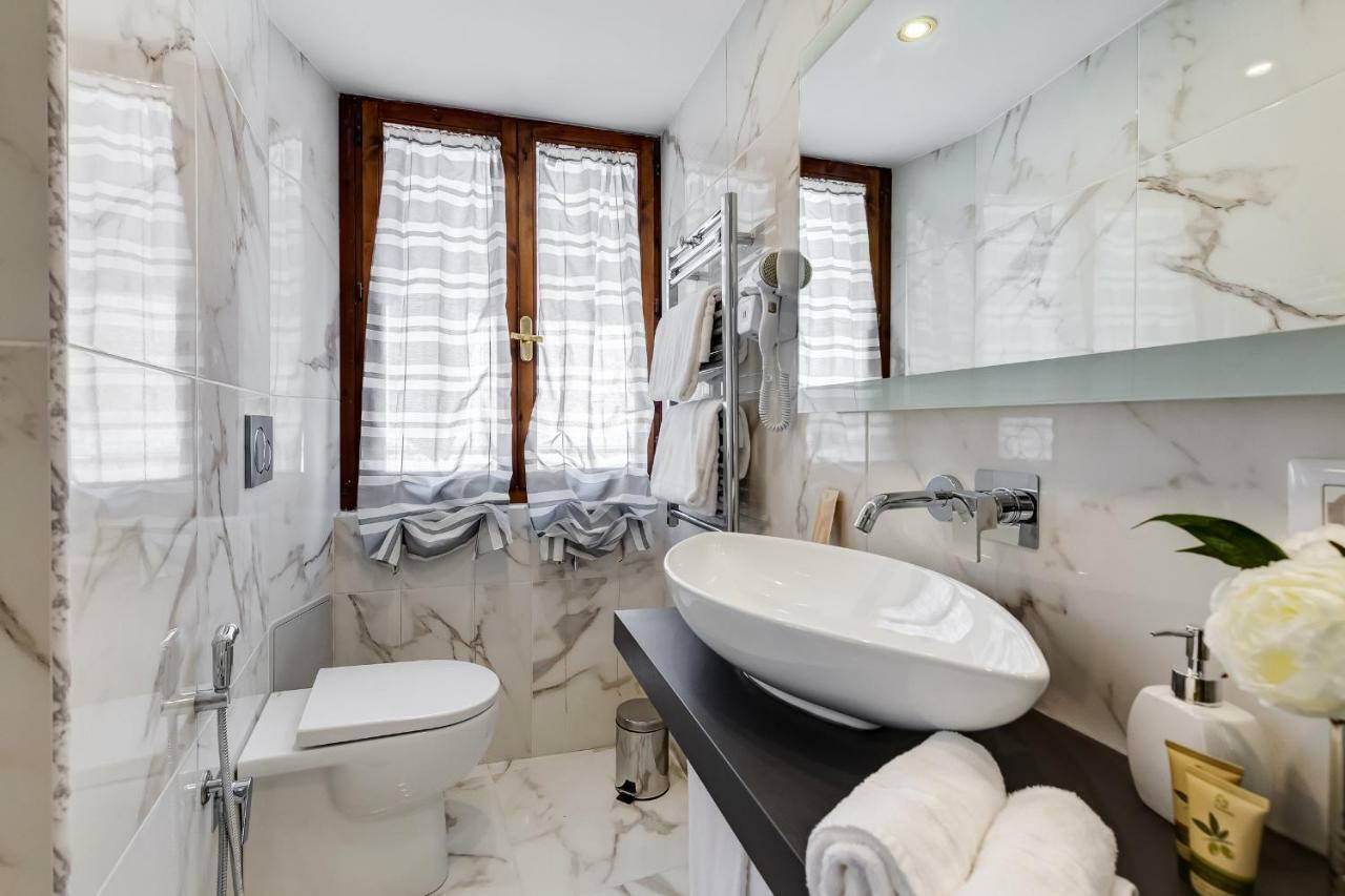 Trevi Private Suites By Premium Suites Collection روما المظهر الخارجي الصورة